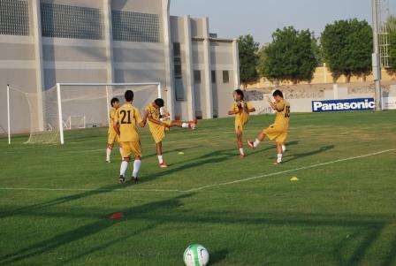 صور منوعة لتدريبات المنتخب البحريني في دبي