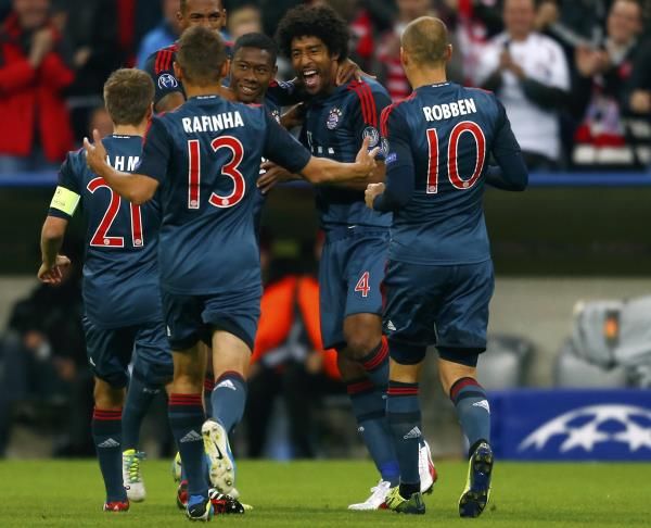 2013-09-17t190344z_613654610_bm2e99h1mb201_rtrmadp_3_soccer-champions_reuters