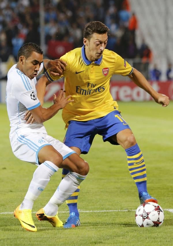 2013-09-18t190603z_8473531_lr1e99i1h1sqk_rtrmadp_3_soccer-champions_reuters