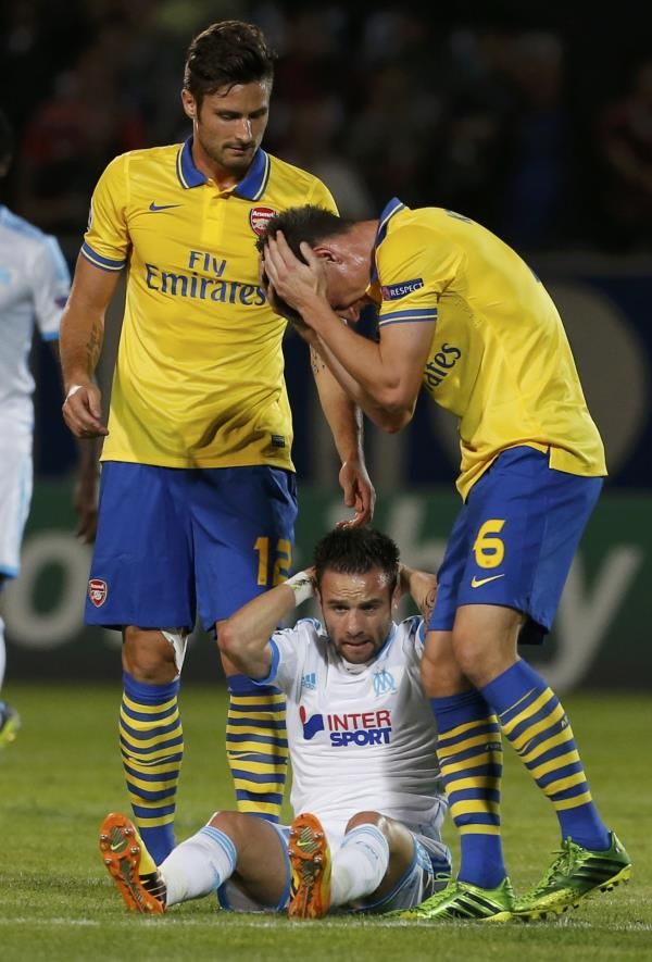 2013-09-18t192130z_1079359207_lr1e99i1hrjrg_rtrmadp_3_soccer-champions_reuters