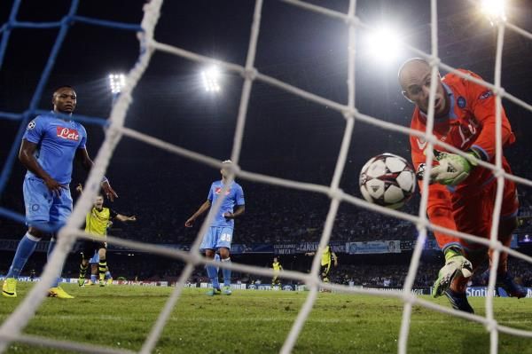 2013-09-18t213926z_1959541403_gm1e99j0fh201_rtrmadp_3_soccer-champions_reuters