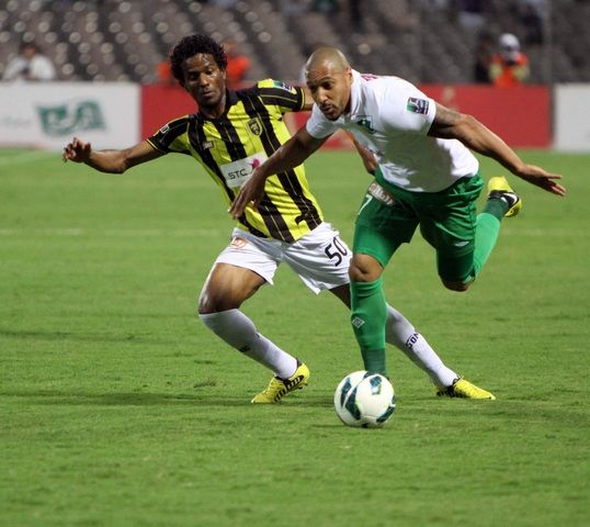 رئيس هيئة أعضاء الأهلي السعودي طالب اللاعبين بالتعويض المحلي