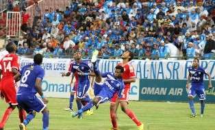 من مباراة ظفار والنصر