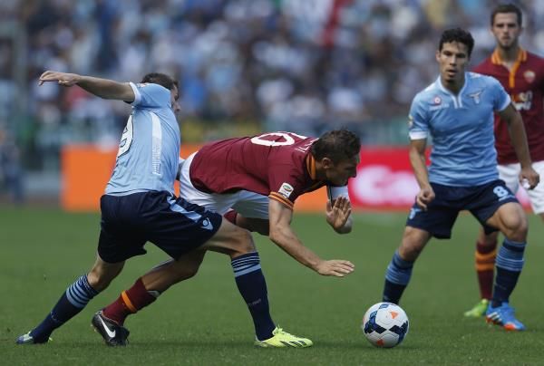 2013-09-22t141731z_194529853_gm1e99m1pt701_rtrmadp_3_soccer-italy_reuters