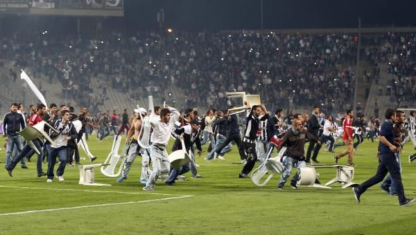 صورة من أحداث الشغب