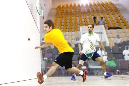 عبدالله المزين لاعب منتخب الكويت للاسكواش