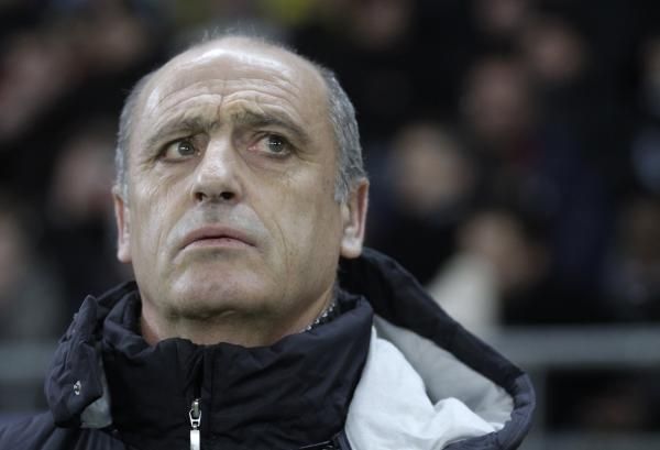 2013-01-13t222506z_1003612146_gm1e91e0hm401_rtrmadp_3_soccer-france_reuters