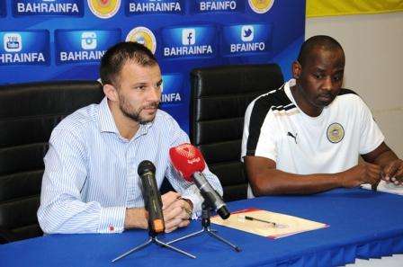 هيدسون خلال المؤتمر الصحفي