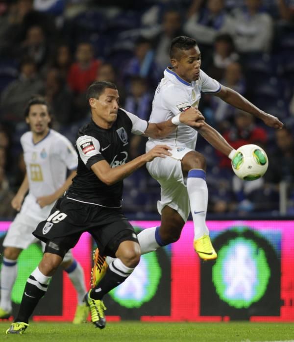 لقطة من المباراة