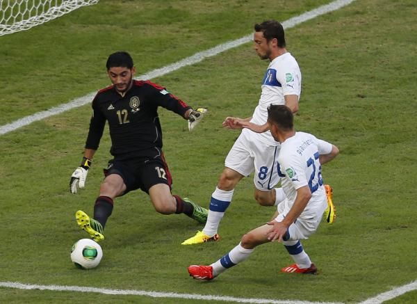 2013-06-16t191547z_1910064526_tb3e96g1hi4cu_rtrmadp_3_soccer-confederations_reuters