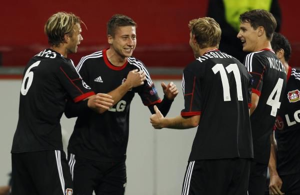 2013-10-02t204238z_945870525_gm1e9a30czd01_rtrmadp_3_soccer-champions_reuters