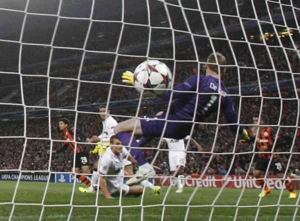 2013-10-02t205432z_1766669265_lr1e9a21m2ljz_rtrmadp_3_soccer-champions_reuters