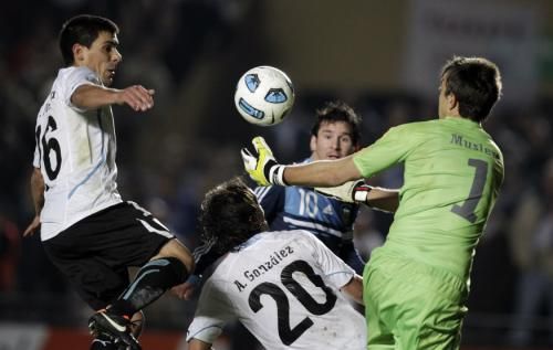 من مباراة سابقة بين الفريقين