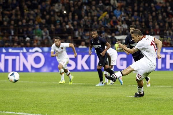 2013-10-05t193439z_502118752_gm1e9a609u601_rtrmadp_3_soccer-italy_reuters