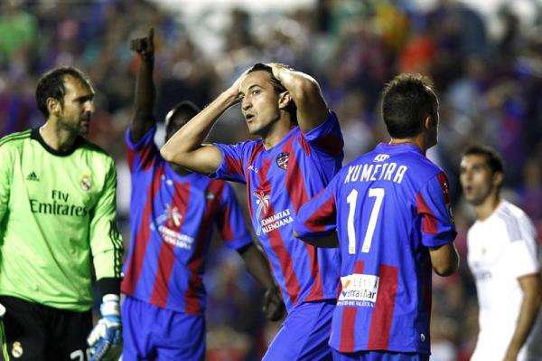 20131005-635166046146177210w_efe