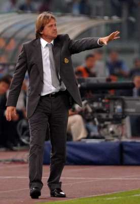 المدرب الألماني برند شوستر