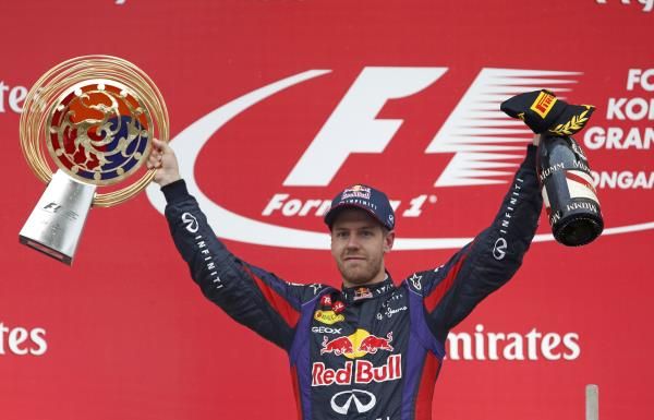 2013-10-06t083543z_1462649876_sr1e9a60ntp3h_rtrmadp_3_motor-racing-prix_reuters