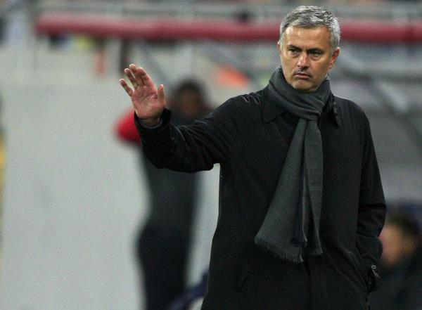 2013-10-01t210632z_5604156_lr1e9a11mmmas_rtrmadp_3_soccer-champions_reuters