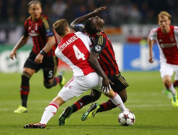 2013-10-01t213514z_977088725_lr1e9a11jzn6g_rtrmadp_3_soccer-champions_reuters