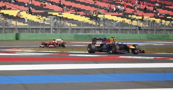 2013-10-05t031855z_1635802641_sr1e9a5097258_rtrmadp_3_motor-racing-prix_reuters