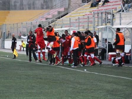 فرحة عمانية بالفوز