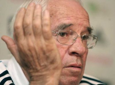 لويس أراجونيس المدير الفني للمنتخب الأسباني 