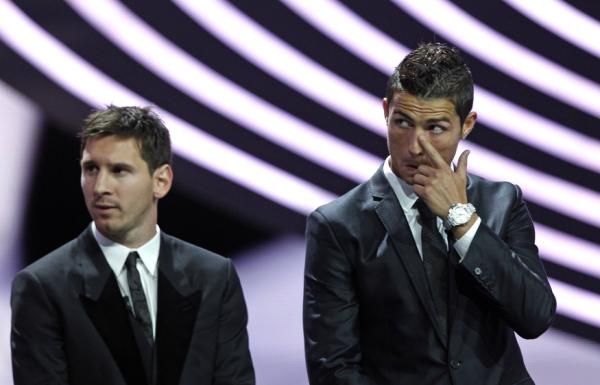 2012-08-30t184920z_1857599339_gm1e88v07q901_rtrmadp_3_soccer-uefa_reuters