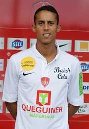 كامل الشافني لاعب الظفرة