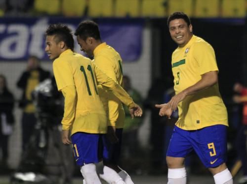 2011-06-082011-06-08t030245z_01_mbh17_rtridsp_3_soccer-latam_reuters