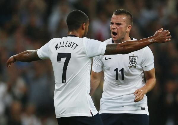 2013-08-14t193722z_1364398656_gm1e98f0a0401_rtrmadp_3_soccer-friendly-england_reuters
