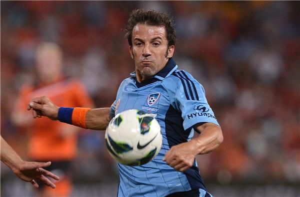 ديل بييرو بقميص سيدني أحرز هدف فريقه الأول