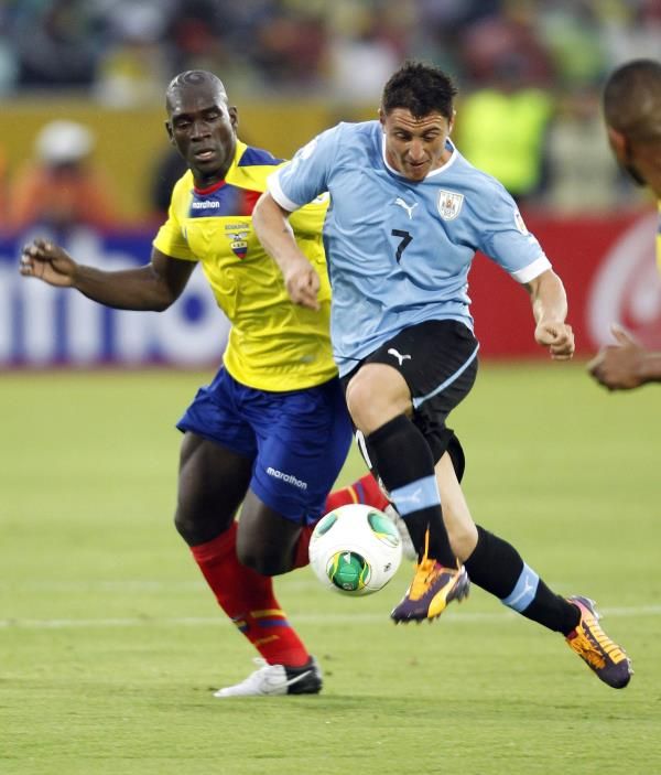 2013-10-11t220010z_921533824_gm1e9ac0gj201_rtrmadp_3_soccer-world_reuters