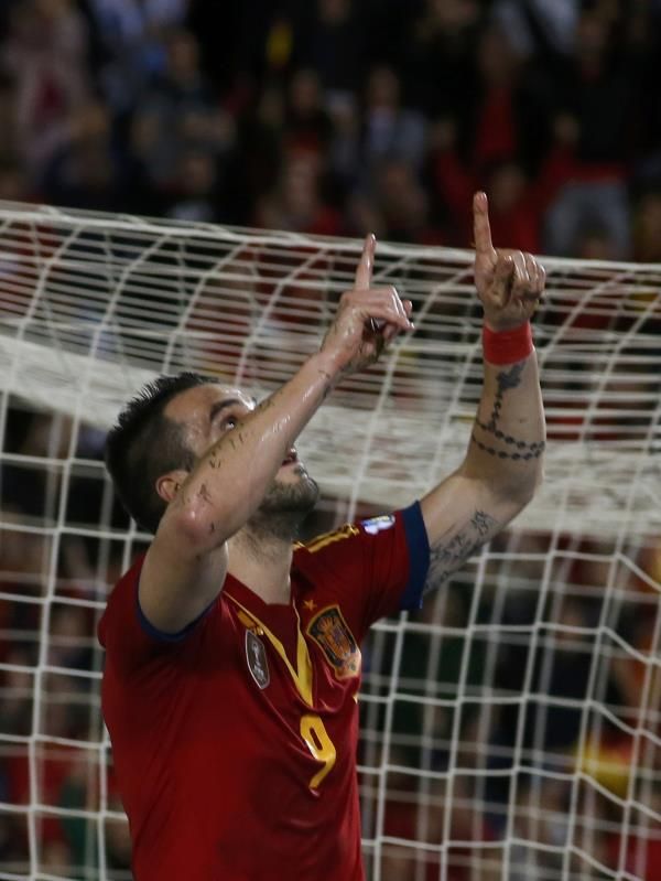 2013-10-11t214259z_2049474251_lr2e9ab1obch3_rtrmadp_3_soccer-world_reuters