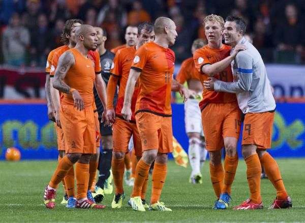 2013-10-11t204208z_992255883_gm1e9ac0cxd01_rtrmadp_3_soccer-world_reuters