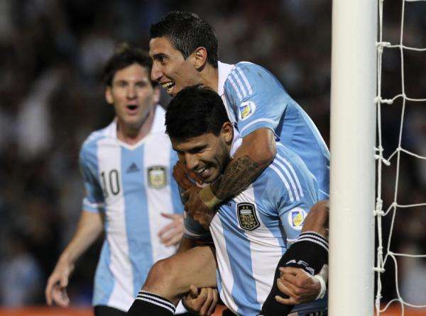 2012-10-13t021409z_73304553_gm2e8ad0s9z01_rtrmadp_3_soccer-world_reuters