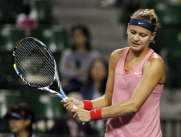 2013-09-26t094908z_1918866896_gm1e99q1deq01_rtrmadp_3_tennis-women-tokyo_reuters