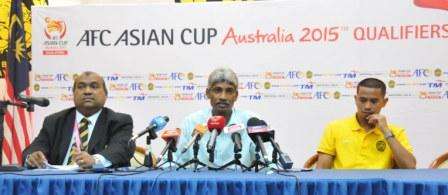 راجاغوبال وشفيق في المؤتمر الصحفي 