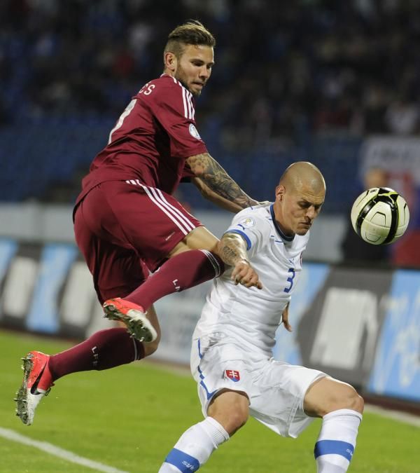 من مباراة سابقة بين لاتفيا وسلوفاكيا