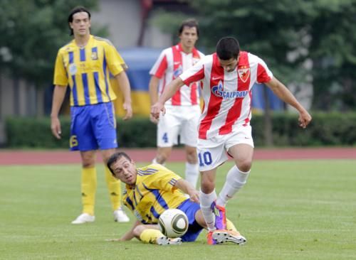 2011-07-28t180557z_01_rig01_rtridsp_3_soccer-europa_reuters
