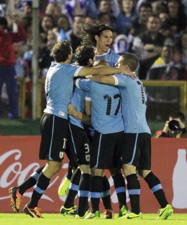 2013-10-16t002935z_581597706_gm1e9ag0nj701_rtrmadp_3_soccer-world_reuters