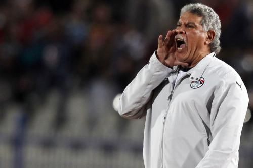 2010-11-17t220933z_01_cai5008_rtridsp_3_soccer-friendly_reuters