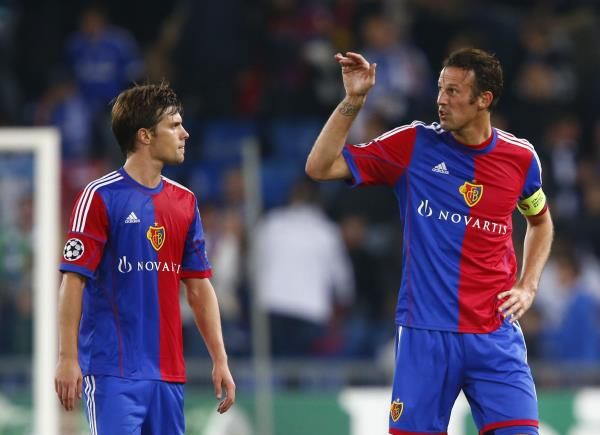 2013-10-01t210625z_978493244_lr1e9a11mmfao_rtrmadp_3_soccer-champions_reuters