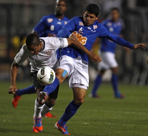 2012-07-26t012457z_381558798_gm1e87q0pw301_rtrmadp_3_soccer-latam-brazil_reuters