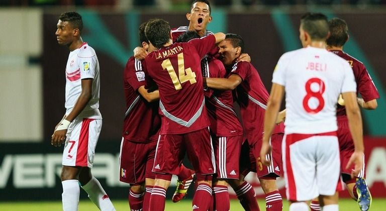 فرحة منتخب فنزويلا بأول أهدافهم في في مشاركتهم الاولى بالمونديال