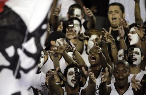2012-03-22t013657z_01_rjo113_rtridsp_3_soccer-latam-libertadores_reuters