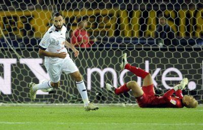 2011-12-18-00000103037427