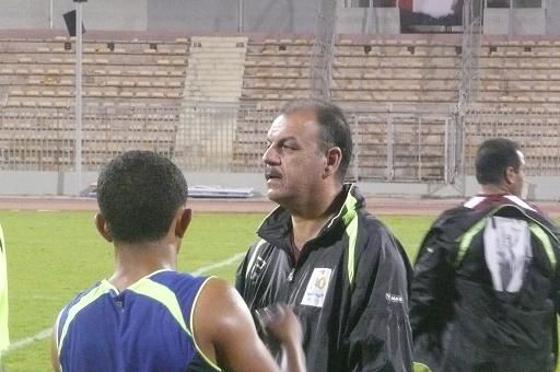 عدنان حمد اثناء التدريبات وبعدسة كووورة