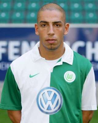 اللاعب اشكان ديجاغا