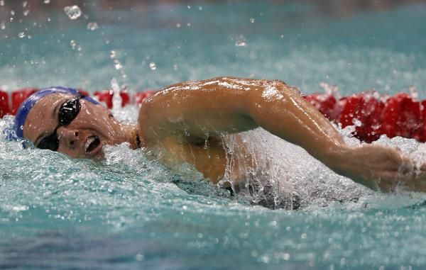 2013-10-18t181625z_1919201456_gm1e9aj068r01_rtrmadp_3_swimming_reuters