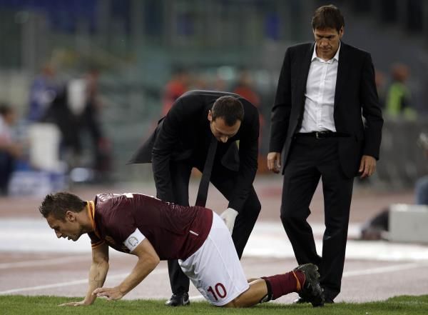 2013-10-18t211319z_450068401_gm1e9aj0ef701_rtrmadp_3_soccer-italy_reuters